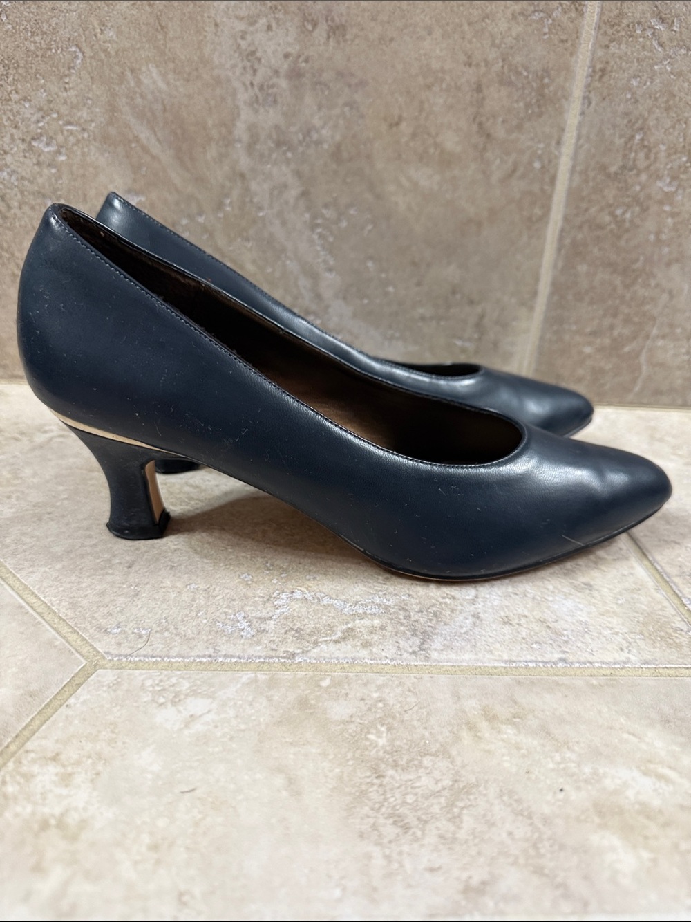 Madeline Stuart Women's Navy Mid Heel Pumps with Gold Accents Size 8